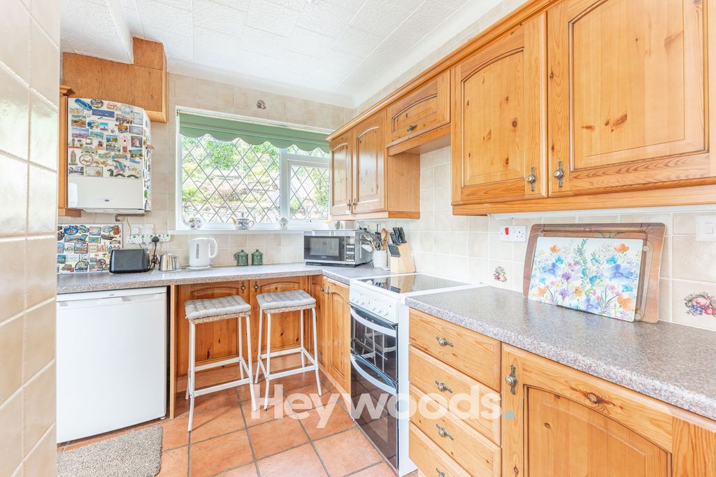 Property photo 3 of 39