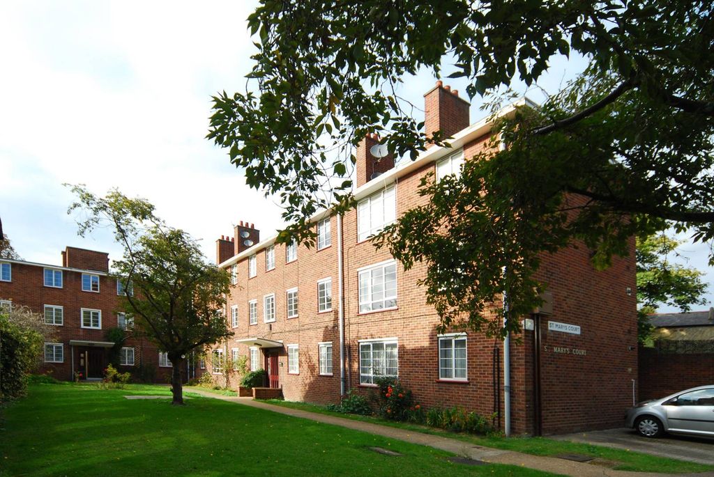 Property photo 1 of 2
