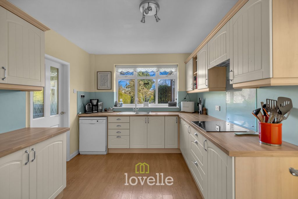 Additional image 14 of 4 bed detached house for saleWaltham Road, Scartho, Grimsby DN33