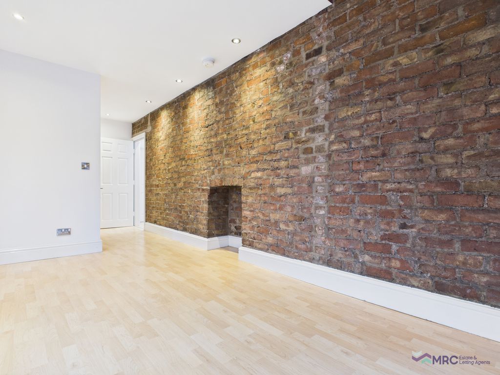 Property photo 3 of 26 Gallery