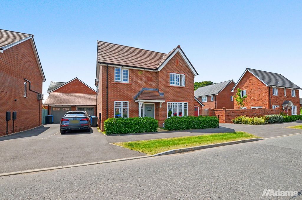 Property photo 2 of 31