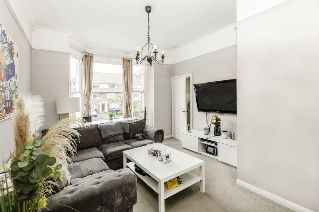 Property photo 2 of 4