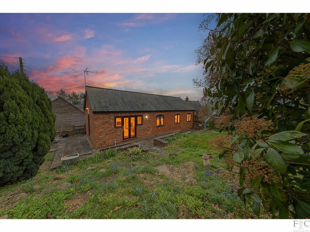 Property photo 2 of 26