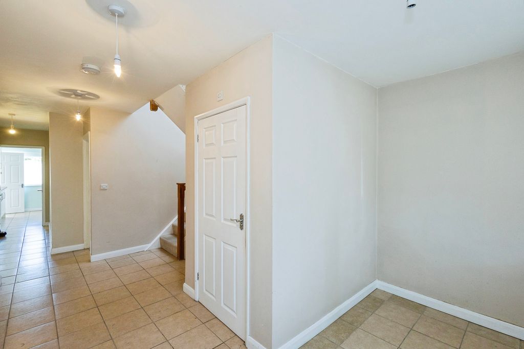 Additional image 5 of 4 bed detached house for saleSea Way, Bognor Regis PO22
