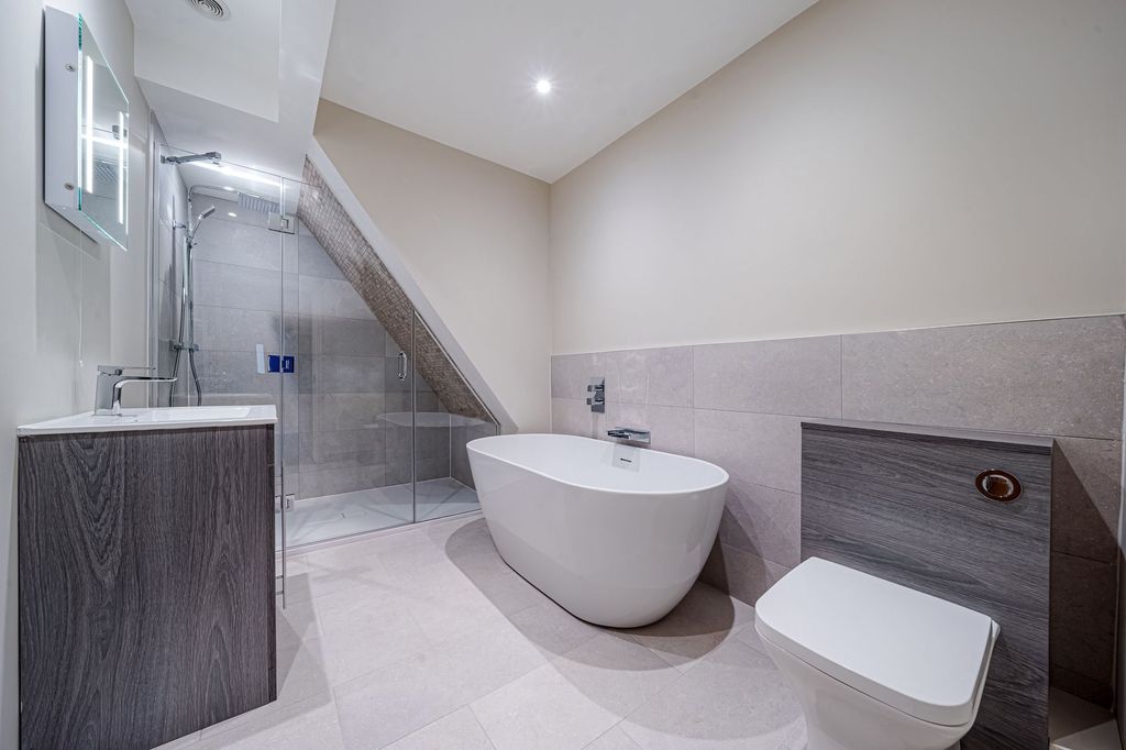 Property photo 3 of 26 Main Bathroom