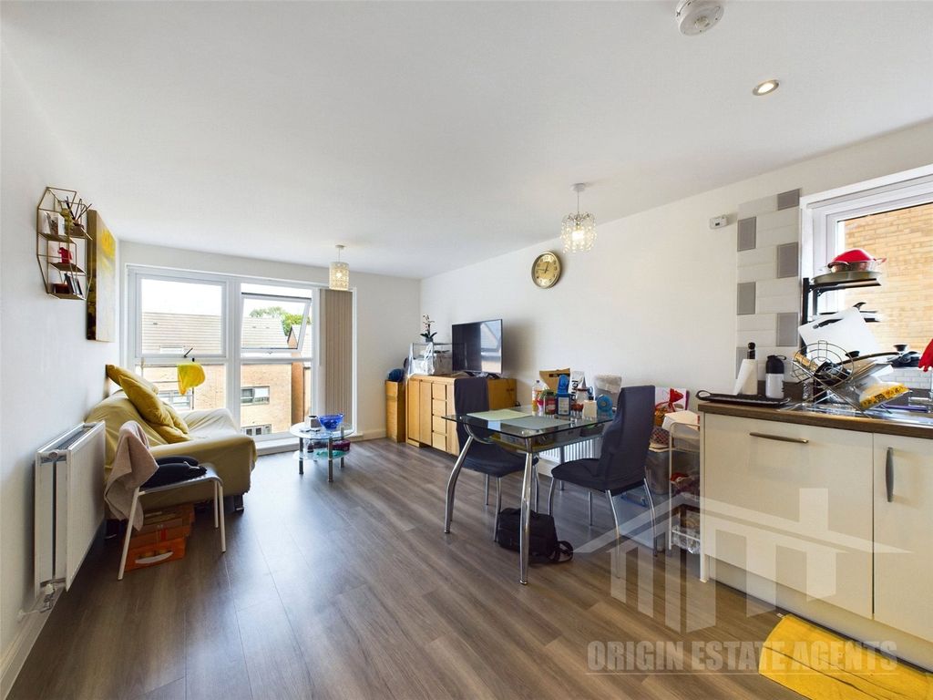 Property photo 2 of 7 Picture No. 09