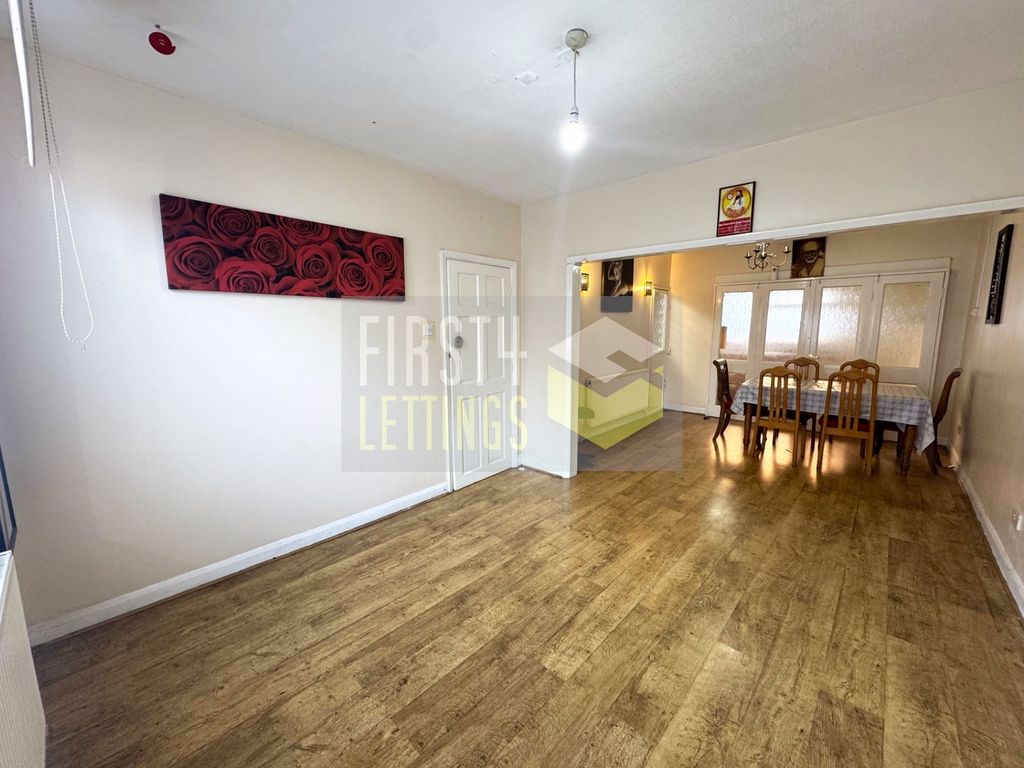 Property photo 1 of 12 Photo 1