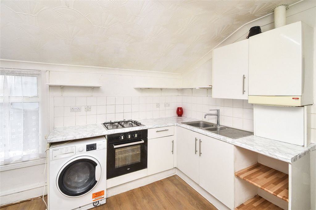 Property photo 3 of 20 Picture No. 17