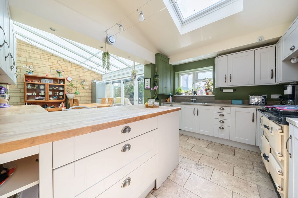 Property photo 2 of 18 Kitchen/Diner