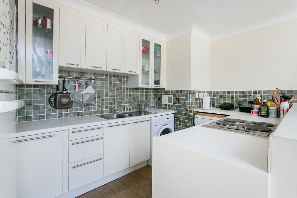 Property photo 3 of 7