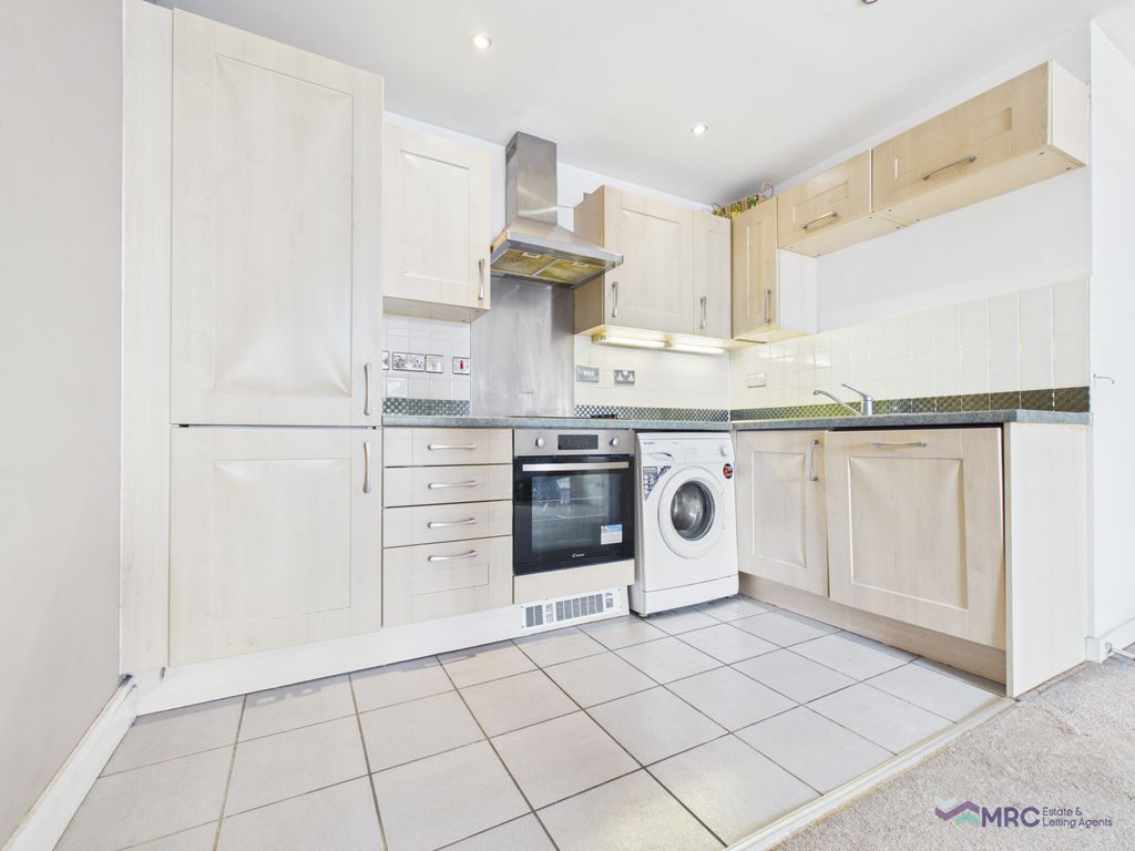 Property photo 3 of 7 Gallery