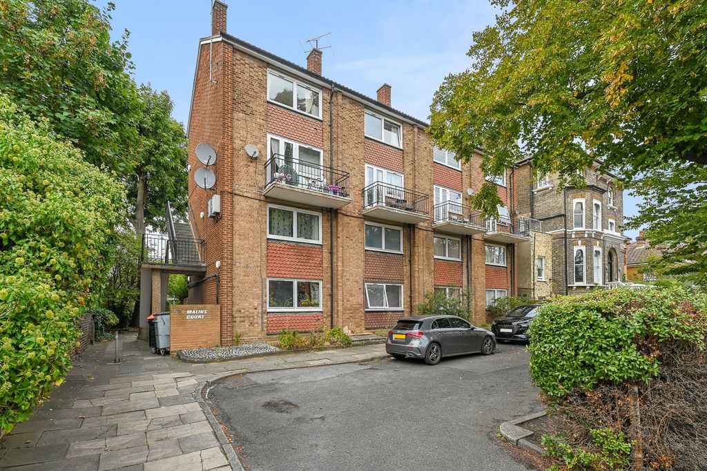 Property photo 1 of 10