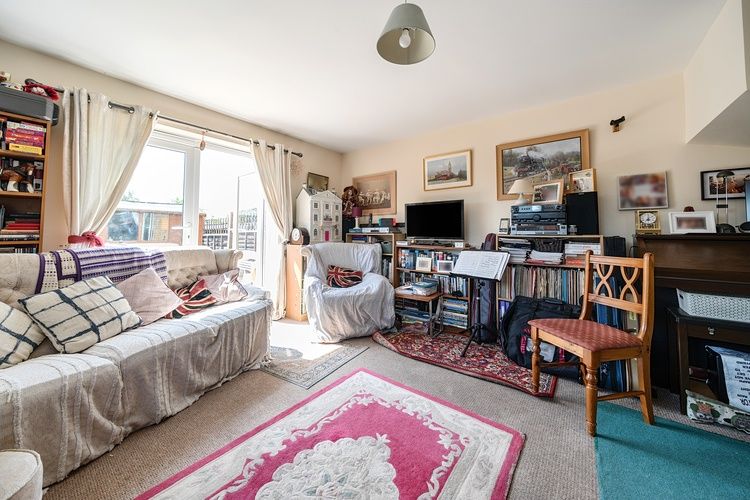 Property photo 3 of 18