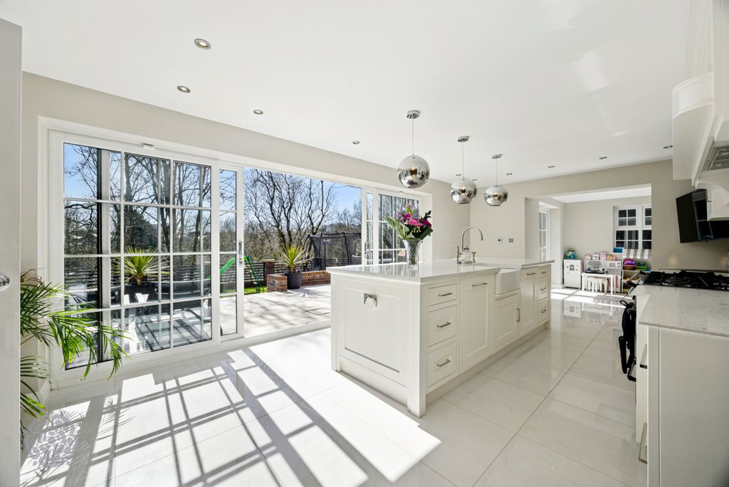 Property photo 3 of 45 Picture No. 58