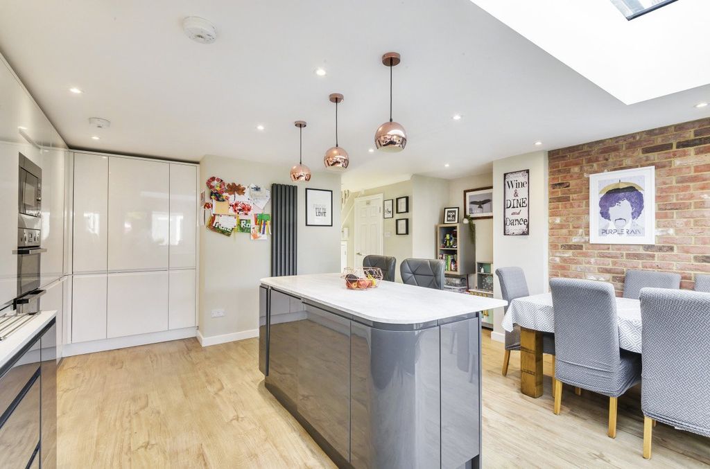 Property photo 3 of 20 Photo 15