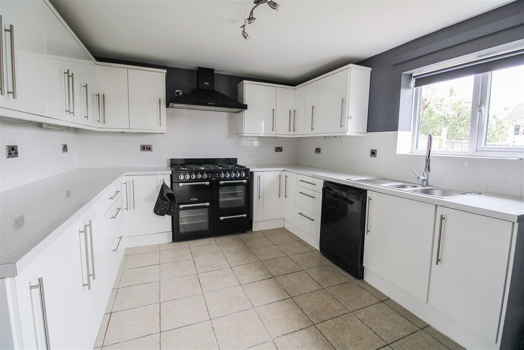 Property photo 2 of 10 Img_3475.Jpg