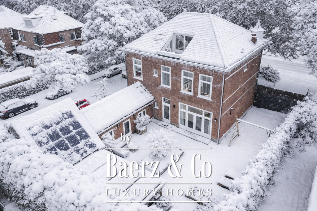 Property photo 1 of 96