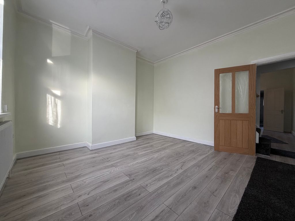 Property photo 2 of 15 Img_9883