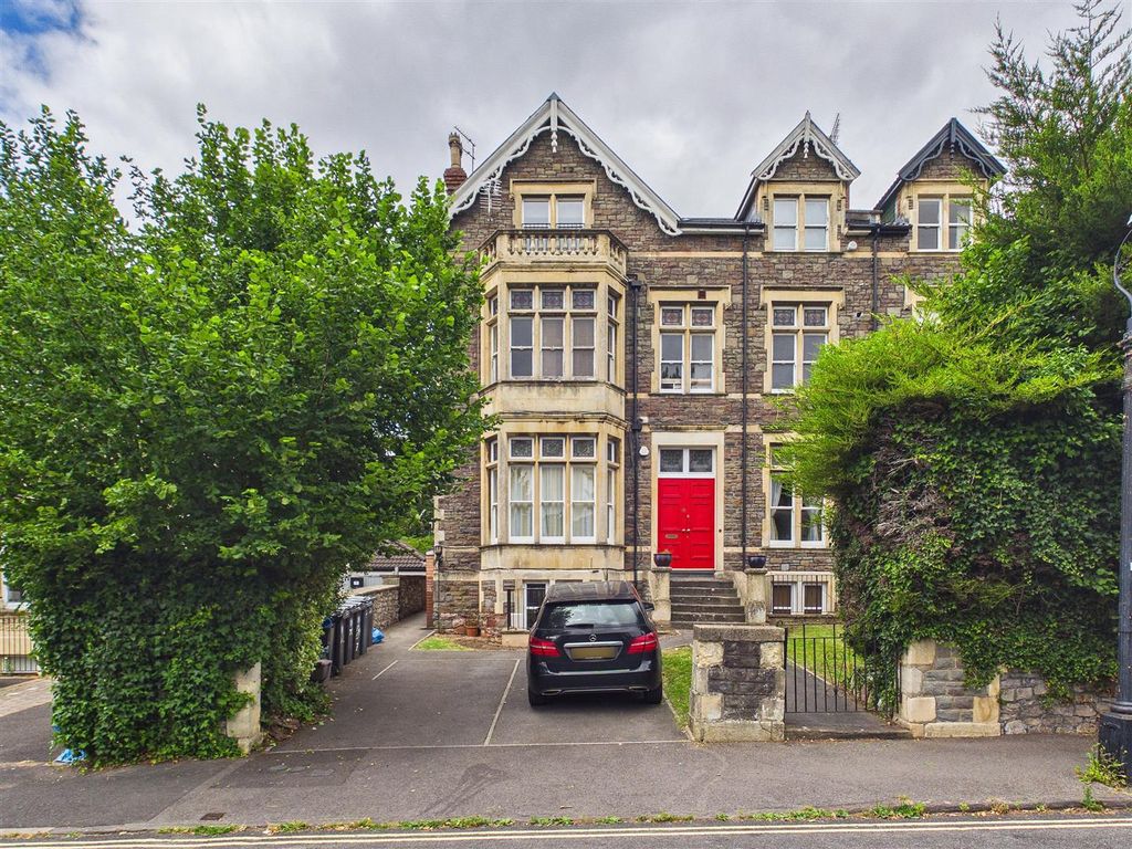 Property photo 1 of 14 1 - HMO Flat For Auction, Clifton, Bristol.Jpg