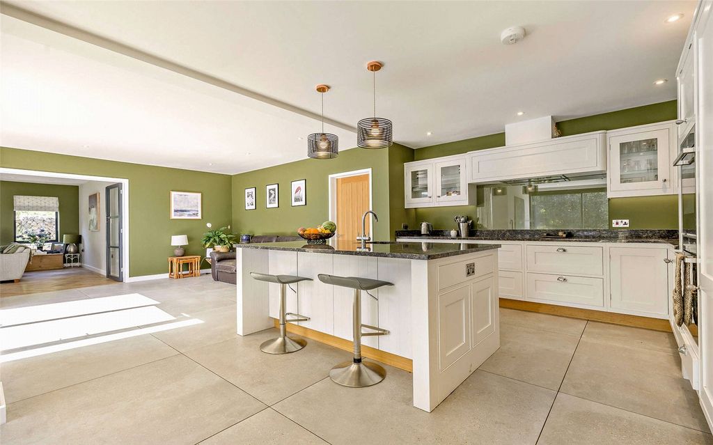 Property photo 2 of 26 Kitchen