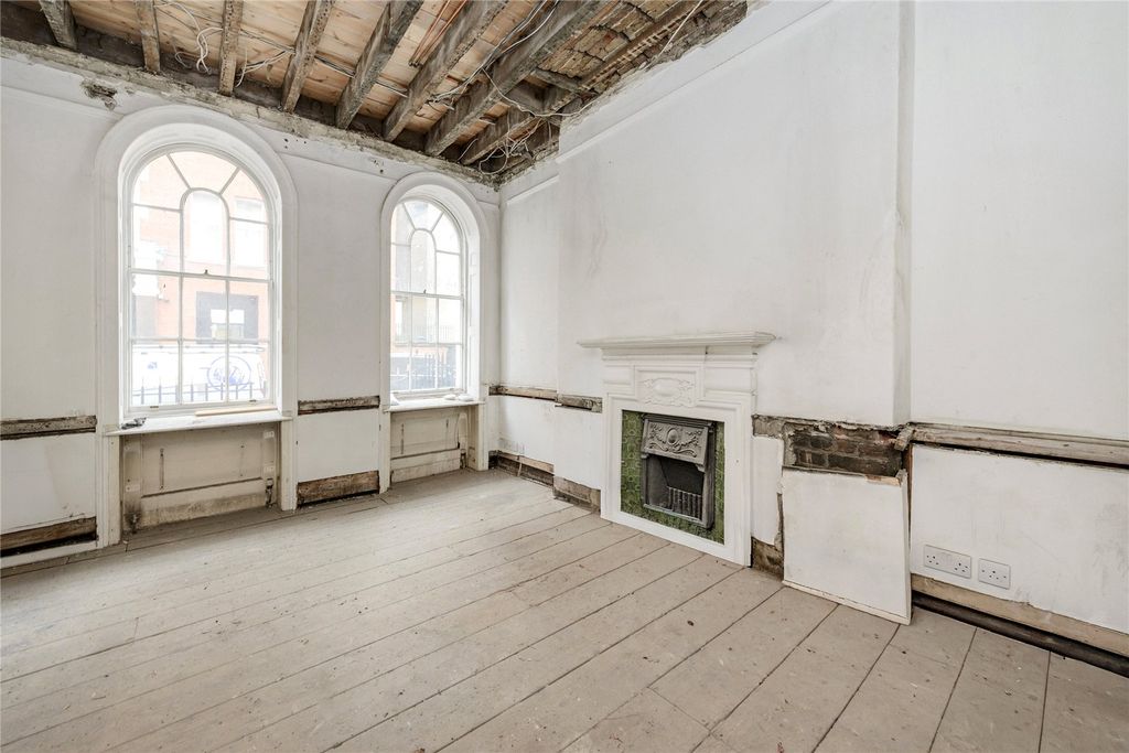 Property photo 2 of 11 Reception