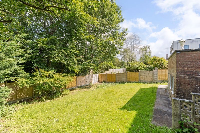 Property photo 2 of 20 Garden