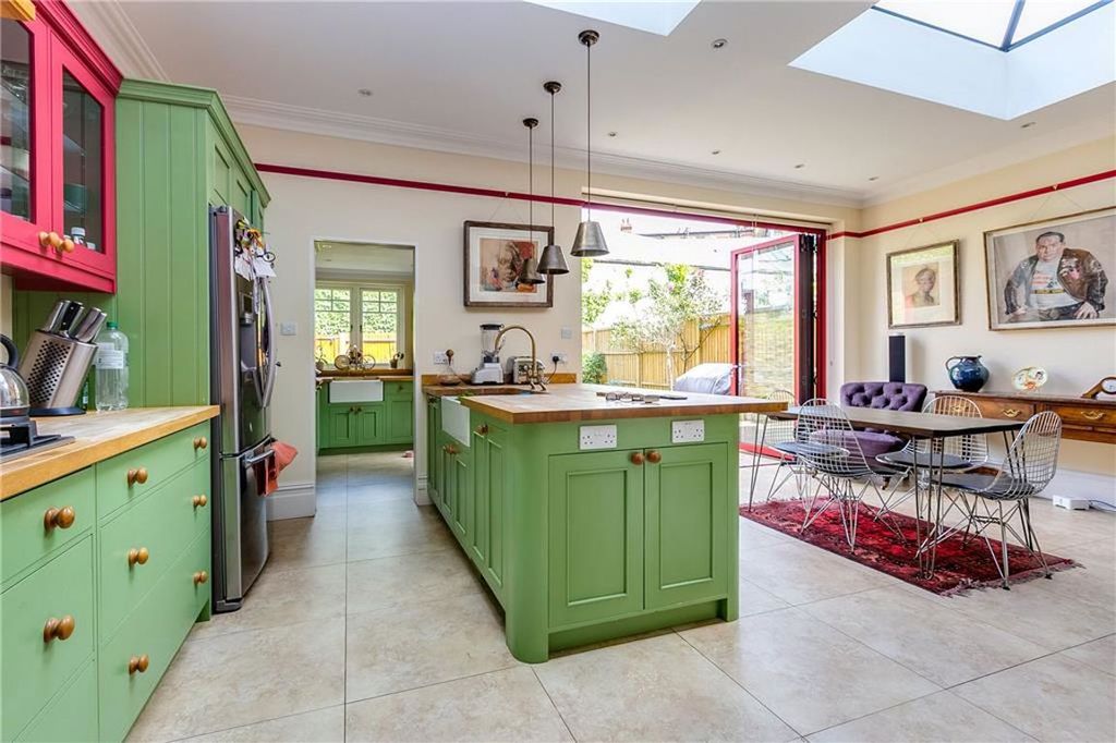 Property photo 1 of 10