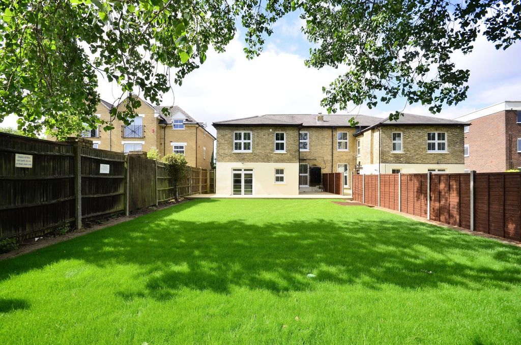 Property photo 1 of 21