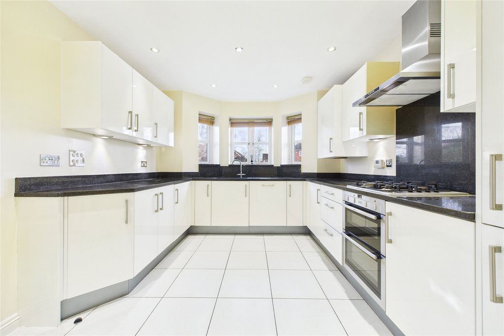 Property photo 3 of 11 Picture No. 02