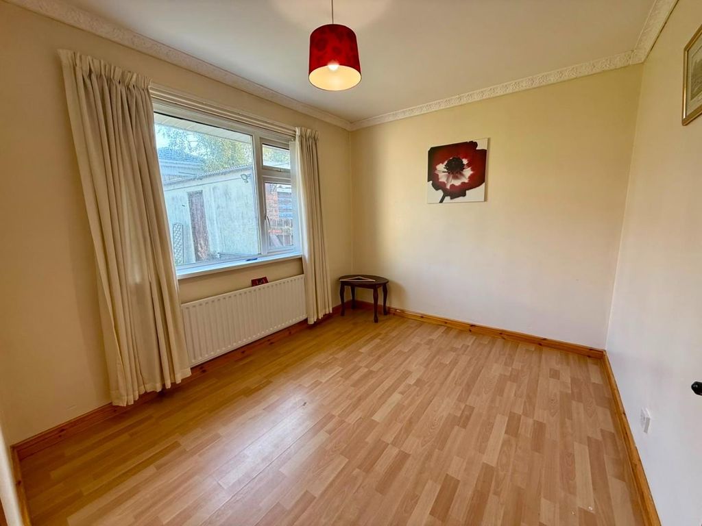 Property photo 1 of 16 Bedroom 3