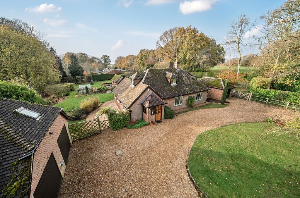 Property photo 3 of 15 1376446-6-6914A3F...