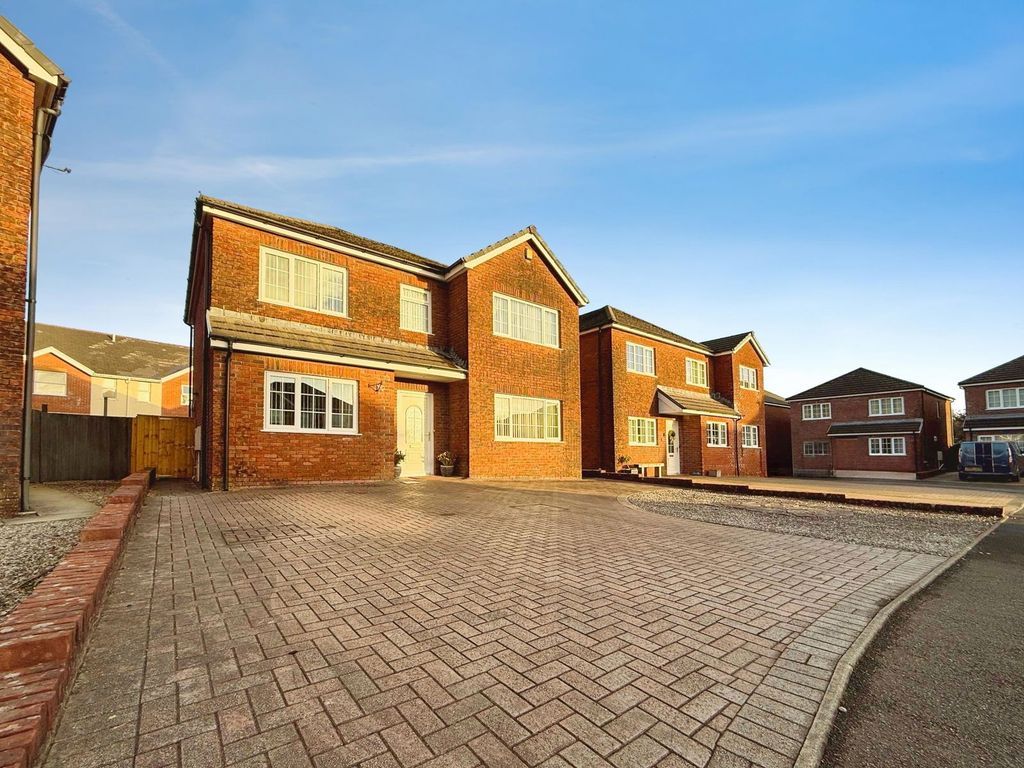 Property photo 1 of 37