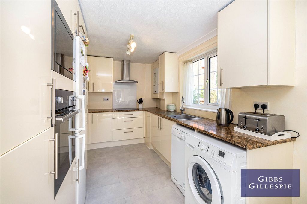 Property photo 1 of 10 Picture No. 05