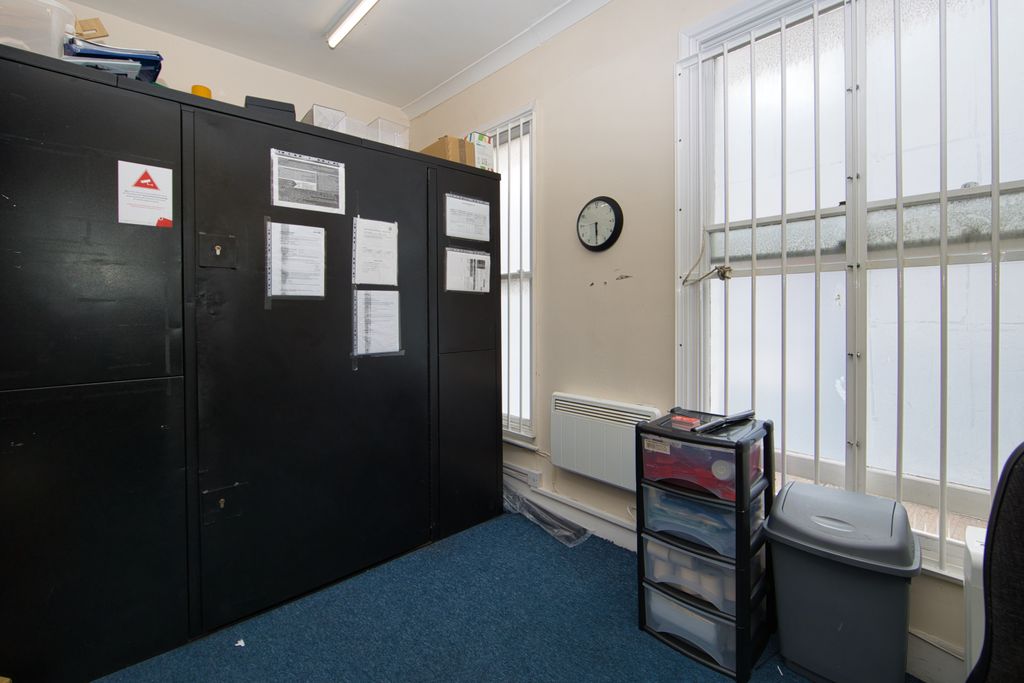 Property photo 3 of 15 General 955A8784