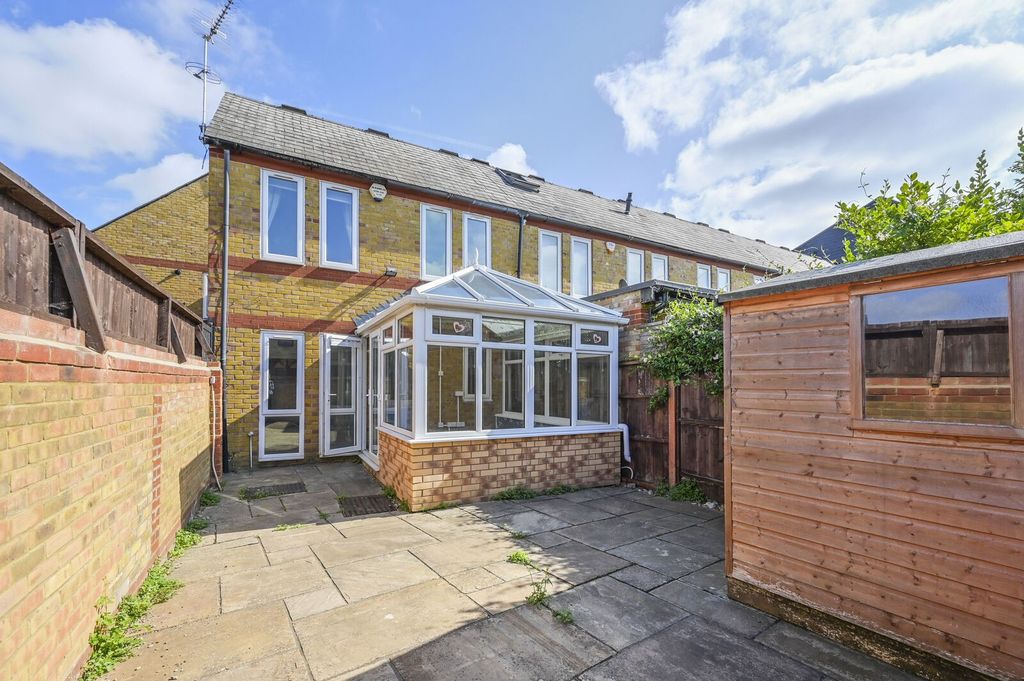 Property photo 1 of 9
