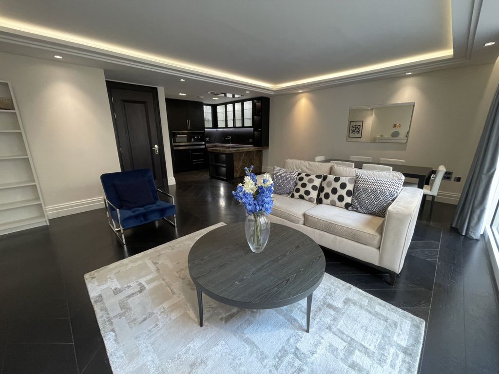 Property photo 1 of 12 Living