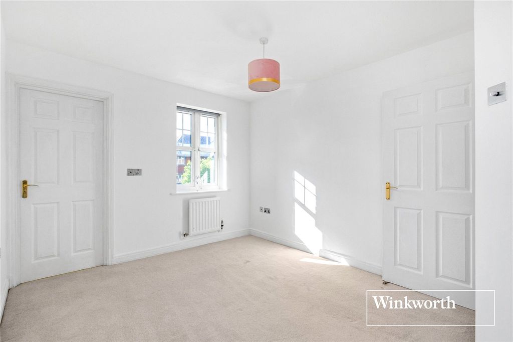 Property photo 3 of 14 Picture No. 16