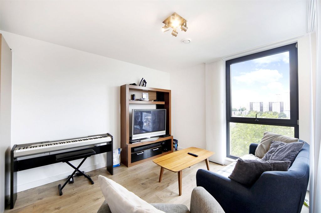 Property photo 2 of 13 Picture No. 09