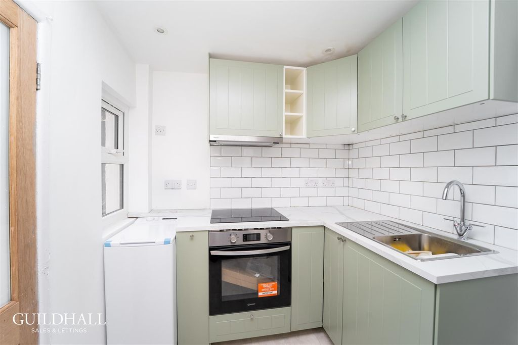 Property photo 3 of 16 113