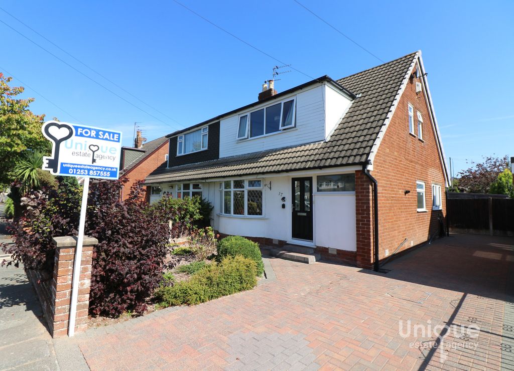 Property photo 1 of 31