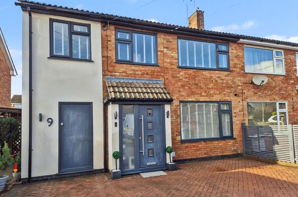 Property photo 1 of 24 Fgay4397 (1).Jpg