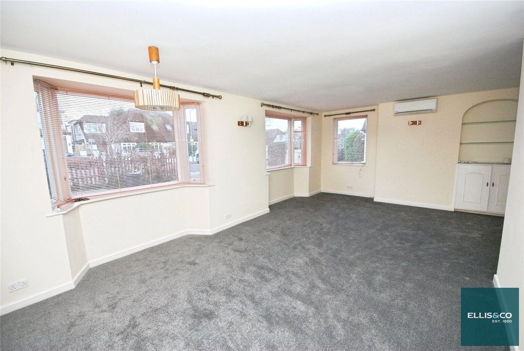 Property photo 2 of 14 Picture No. 41