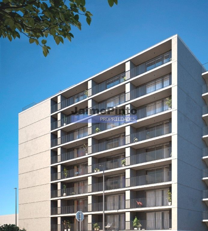 Property photo 1 of 3