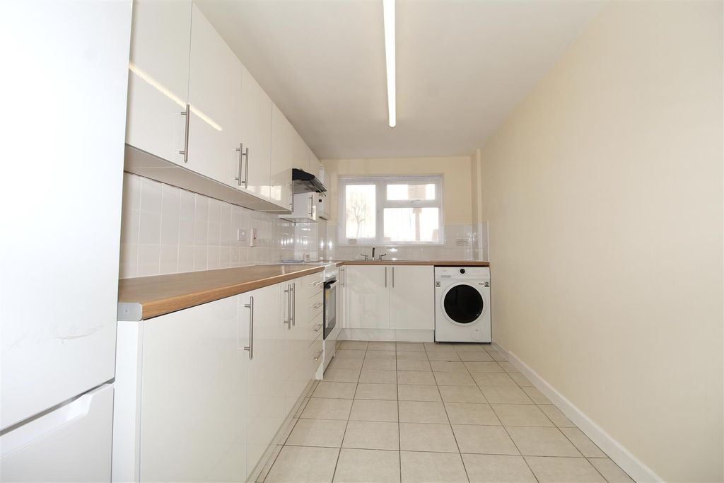 Property photo 2 of 11 Img_3596.Jpeg