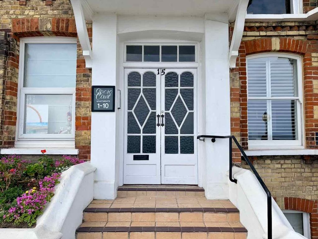 Property photo 3 of 22