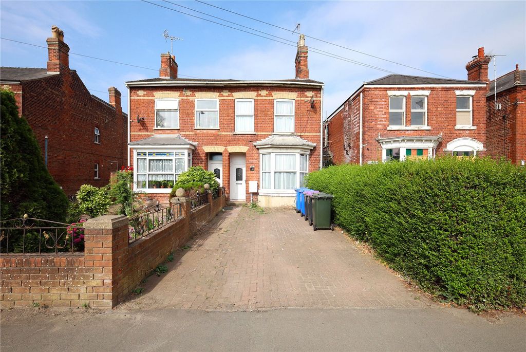 Property photo 1 of 18 Picture No. 02