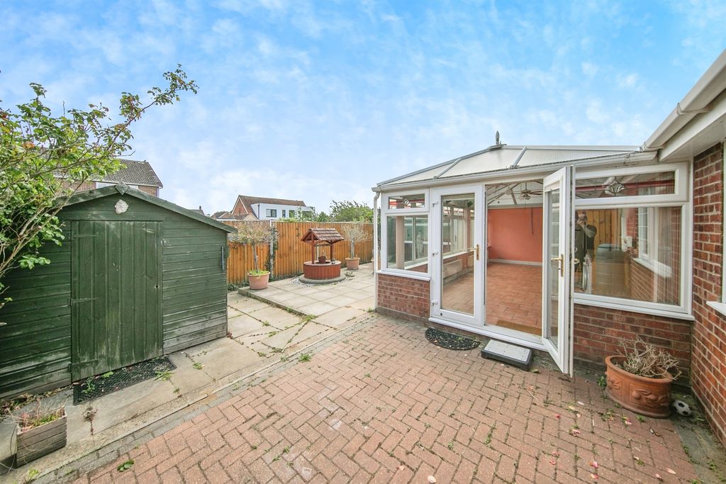 Property photo 3 of 16