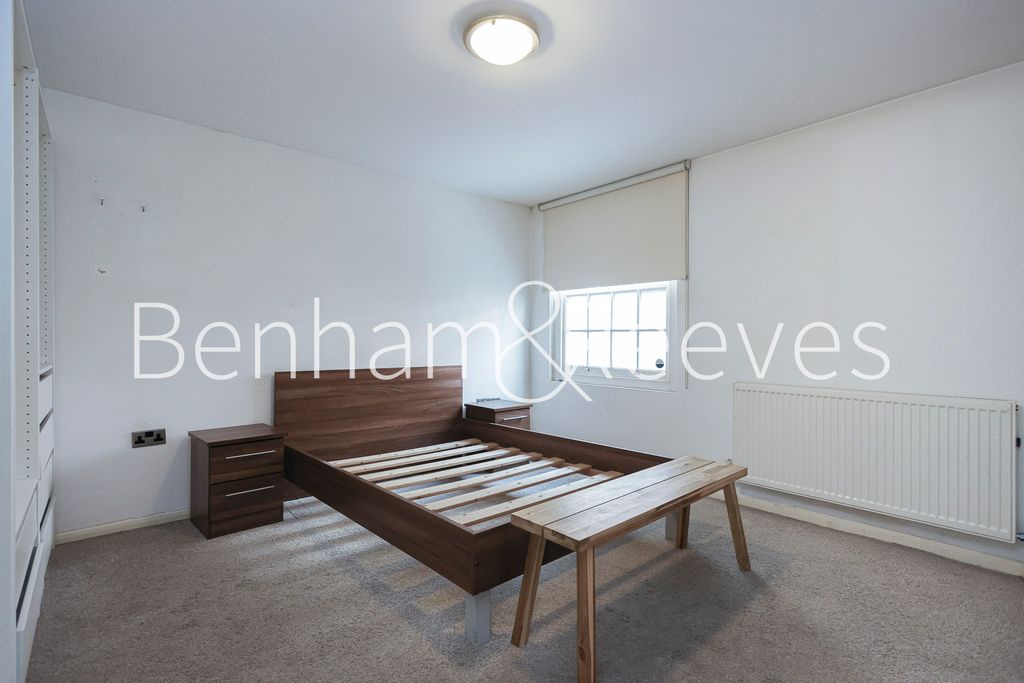 Property photo 3 of 8