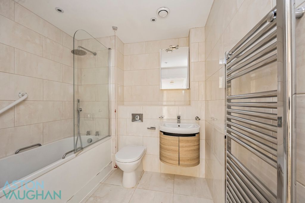 Property photo 3 of 14 4746692