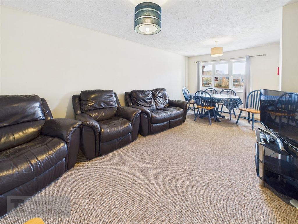 Property photo 2 of 8 Cam02600G0-Pr0433-Still003.Jpg